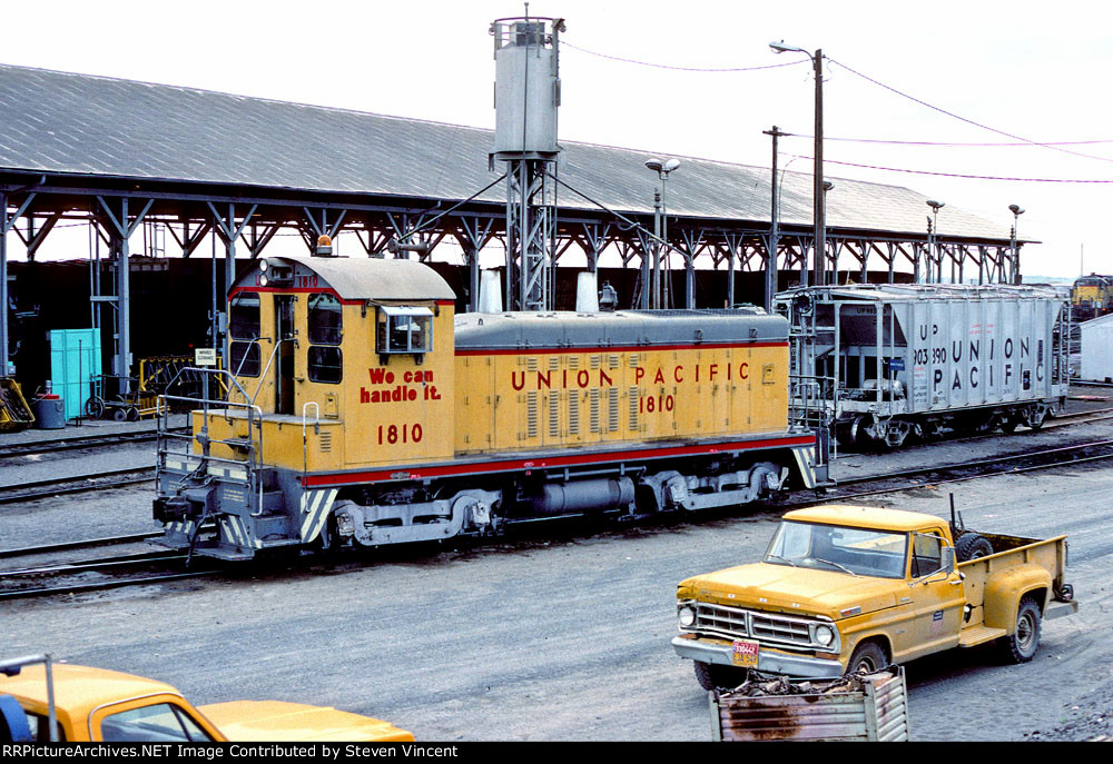 Union Pacific SW7 #1810